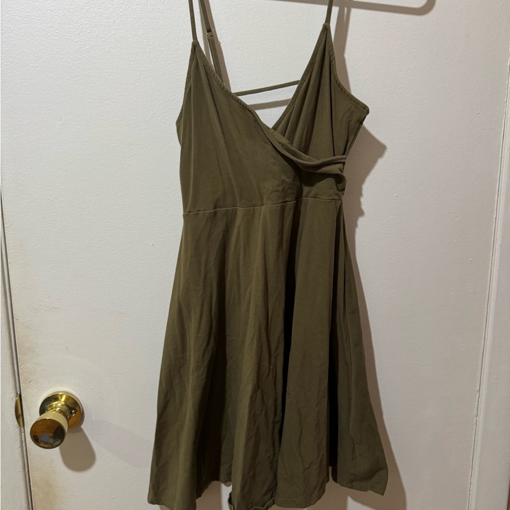 Elegant Olive Green Women's Dress